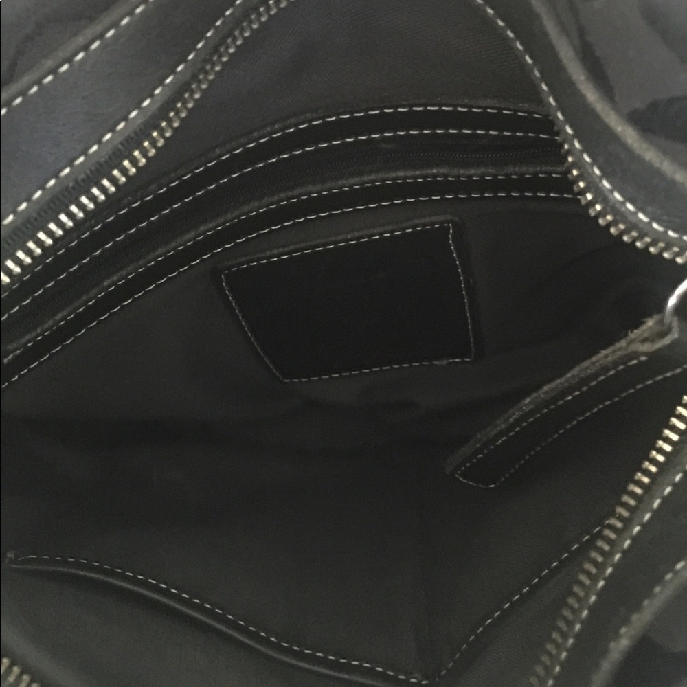 Classic Coach signature handbag - Picture 2 of 2